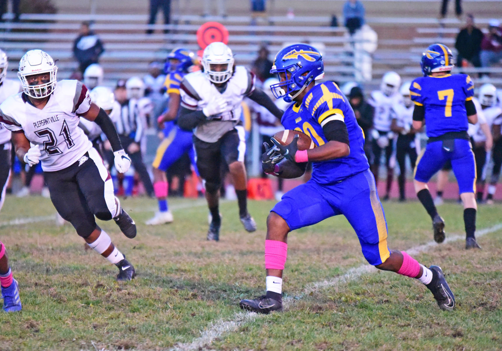 102619_spt_buenafootball 3.jpg